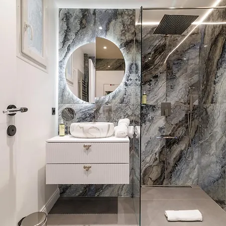 Outstanding View On The Promenade - Awesome 2 Bdr Nice