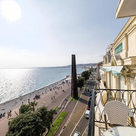Outstanding View On The Promenade - Awesome 2 Bdr Appartement *