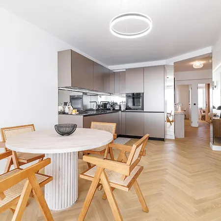 Outstanding View On The Promenade - Awesome 2 Bdr Nice