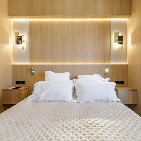 Outstanding View On The Promenade - Awesome 2 Bdr Nice